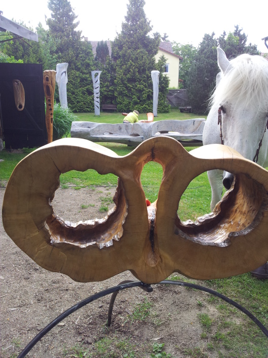 schwebender, doppelter Durchblick, Ahorn, 50x95x46 cm, (ohne Stahldreifuss)