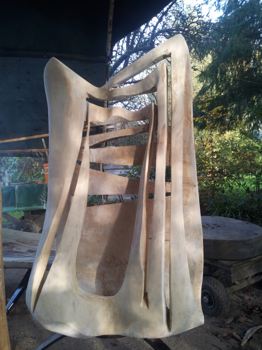 Senkrechtstarter vor Querstreber Linde, 138x83x34 cm